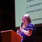 Konferencji naukowej „dezINTEGRACJA, czyli jak budować relacje w nowej rzeczywistości?”