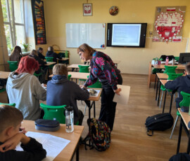W dniach 19–25 października 2026 r. w ramach XVIII Ogólnopolskiego Tygodnia Kariery, którego hasłem przewodnim było: „Człowiek – serce każdej profesji”, w tarnowskich szkołach podstawowych odbyły się warsztaty z doradztwa zawodowego.